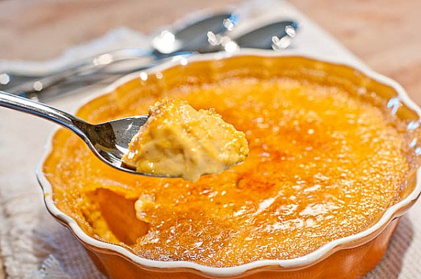 Pumpkin Creme Brulee | ©addapinch.com