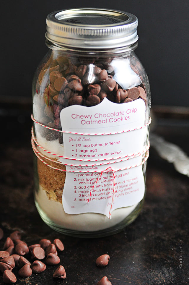 Chocolate chip cookie mix in a jar (with printable label) - Del's