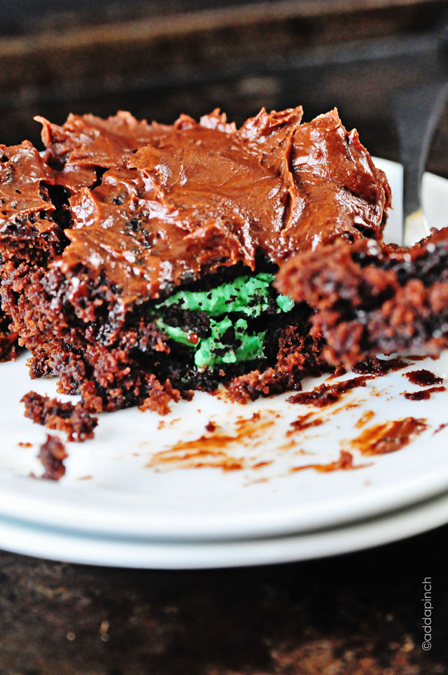 Chocolate Mint Brownies | addapinch.com