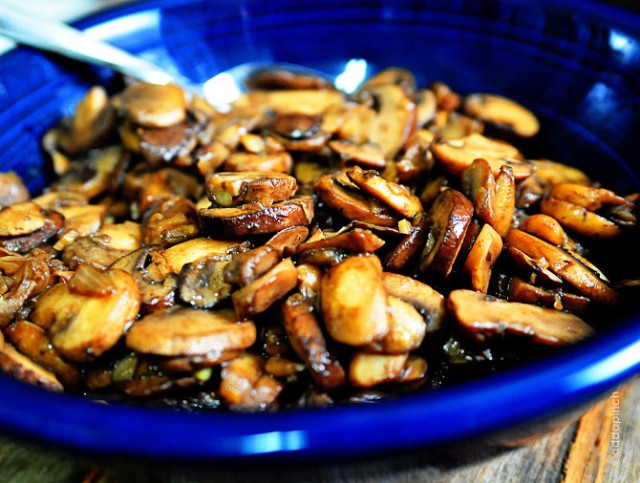 Mushroom Saute Recipe | addapinch.com