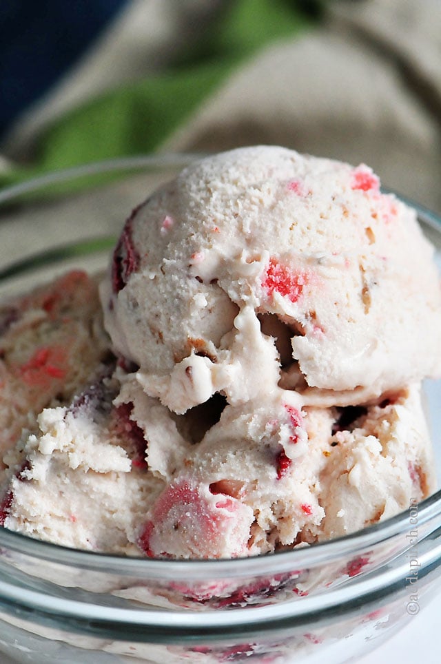Strawberry Ice Cream in glass bowl // addapinch.com