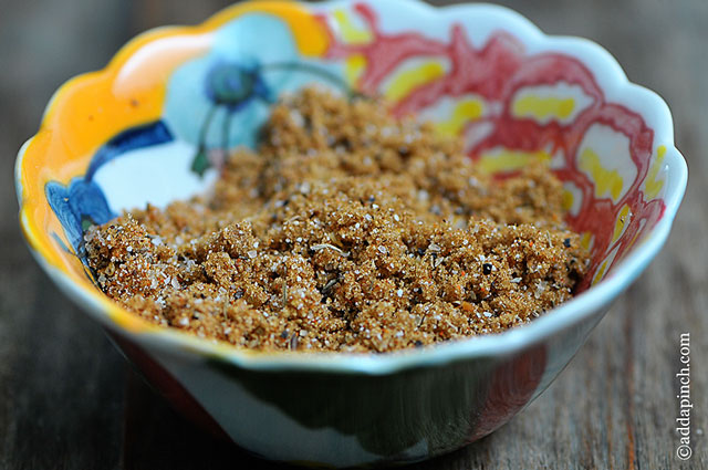 Spicy Brown Sugar Dry Rub Recipe | ©addapinch.com