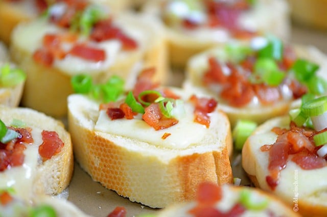 Cheesy Bacon Bread | ©addapinch.com