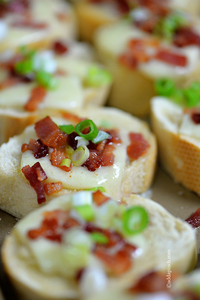 Cheesy Bacon Bread | ©addapinch.com