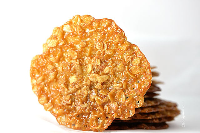 Oatmeal Lace Cookies | ©addapinch.com