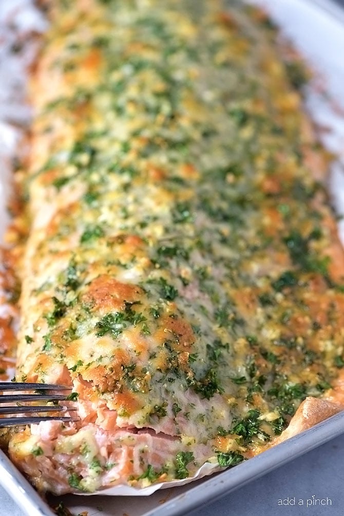 What is a simple foil-baked salmon recipe?