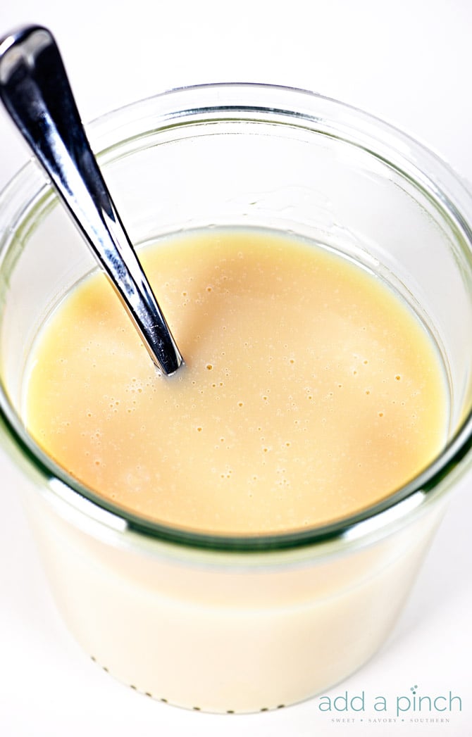 Sweetened condensed outlet milk