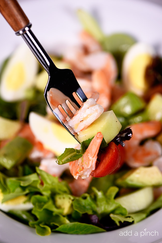 Shrimp Chef Salad Recipe - this salad comes together quickly for an easy meal for lunch or supper! // addapinch.com