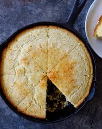 Southern Cornbread Recipe - Cornbread makes a classic Southern side dish. Southern cornbread is made with cornmeal, flour, buttermilk, eggs and ready in 30 minutes! // addapinch.com