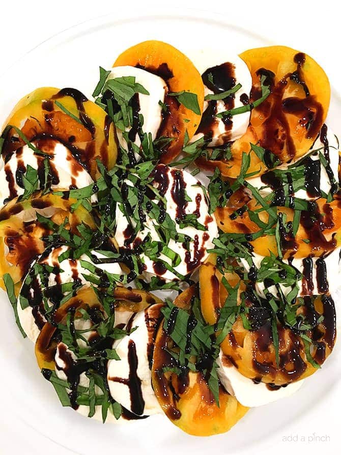 How to Make Balsamic Glaze Reduction {Sauce} - FeelGoodFoodie