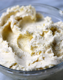Horseradish Sauce Recipe - This simple horseradish sauce is a great condiment for steak, roast, tenderloin, or in your beef sandwiches. Made with just 4 ingredients! // addapinch.com
