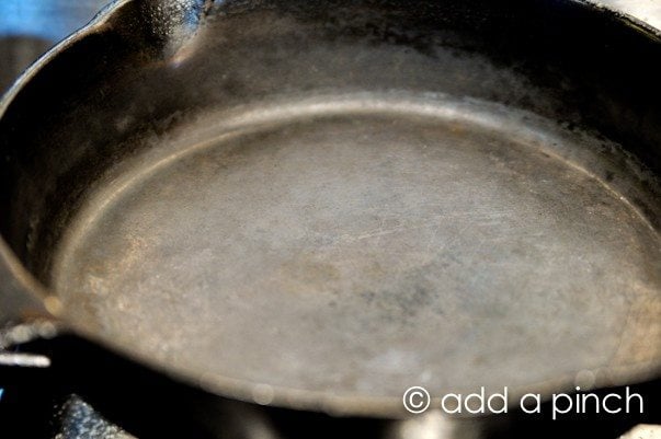 How to break in a cast iron pan - Chatelaine