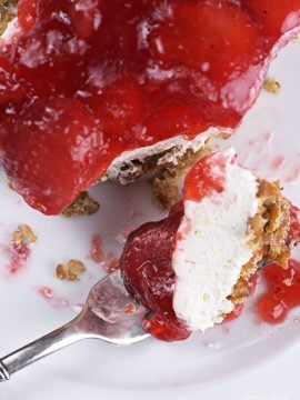 Strawberry Pretzel Salad Recipe