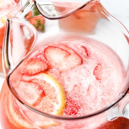 A delicious Strawberry Lemonade that's so easy and refreshing! Made from strawberries, lemons and simple syrup, it's perfect to enjoy all spring and summer! // addapinch.com