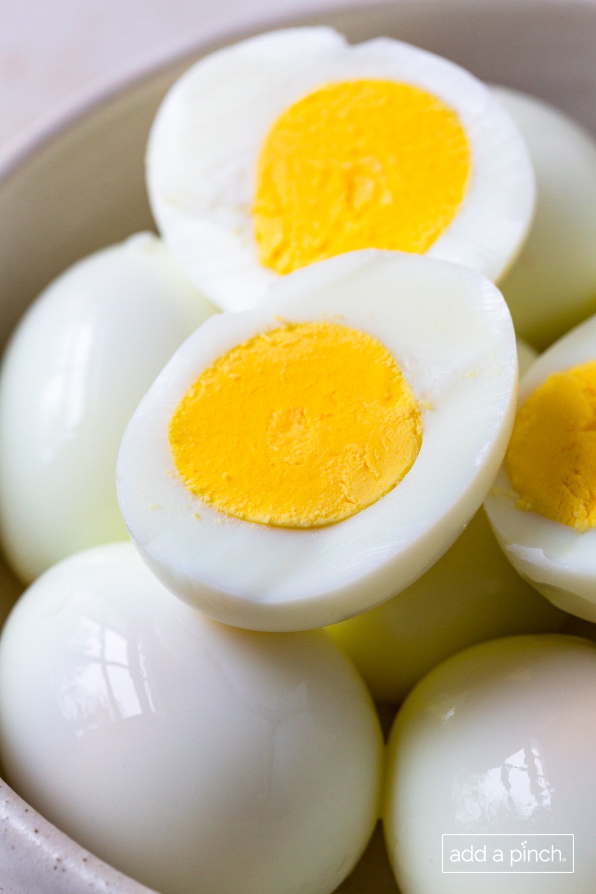 Photo of perfectly cooked, easy to peel hard boiled eggs.