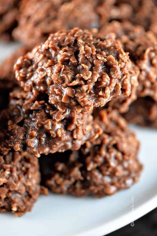 No Bake Cookies Recipe - These simple chocolate no bake cookies make a perfect sweet treat. Made with cocoa powder, peanut butter, and oats, these no bake cookies are always a favorite. // addapinch.com