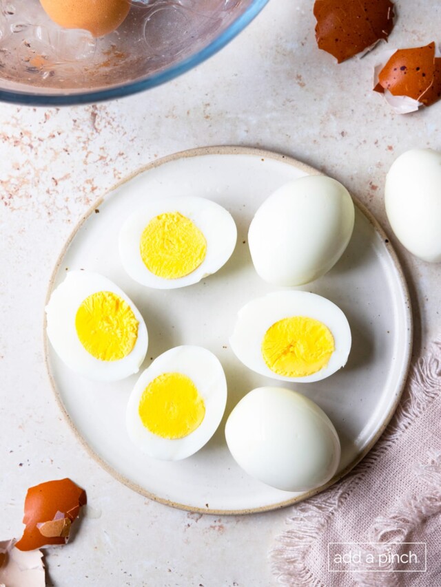 How to Boil Eggs Story - Add a Pinch