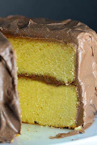Classic Yellow Cake Recipe from addapinch.com