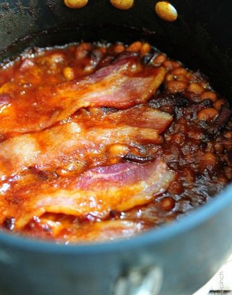 Southern Baked Beans Recipe - This recipe makes the perfect side dish for so many meals! This easy baked beans recipe will become a favorite! // addapinch.com