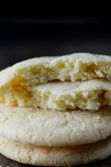 The BEST Chewy Sugar Cookies Recipe - Absolutely the BEST sugar cookie recipe I've ever tasted! These sugar cookies are soft, chewy and produce a flavorful bakery style soft sugar cookie! Quick and easy to make, this sugar cookie recipe makes cookies that turn out perfectly every single time! // addapinch.com