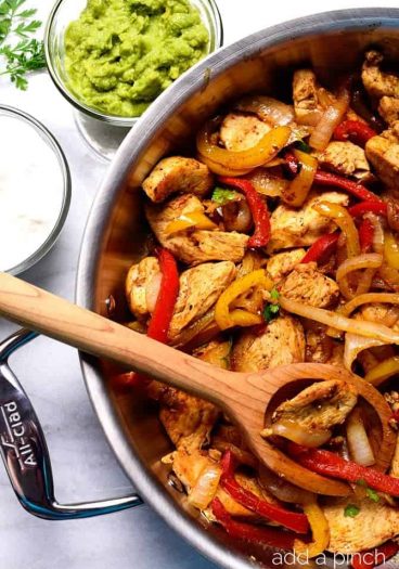Chicken Fajita Recipe - This Chicken Fajita recipe makes a quick, delicious meal perfect for a busy weeknight supper or a fun weekend meal! // addapinch.com