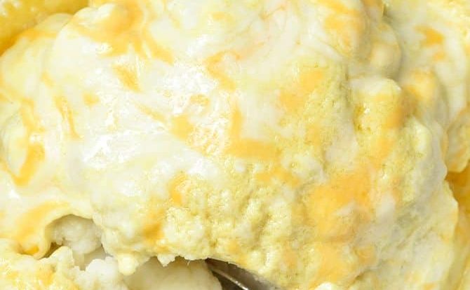 Easy Cheesy Cauliflower Recipe - This easy cauliflower recipe is perfect for weeknight suppers or Sunday dinners! It is a definite favorite the whole family loves! // addapinch.com