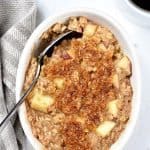 Apple Crisp Oatmeal - Apple Crisp Oatmeal is the perfect combination of everyone's favorite fall dessert and breakfast! Ready in minutes, my apple crisp oatmeal is definitely a family favorite! // addapinch.com