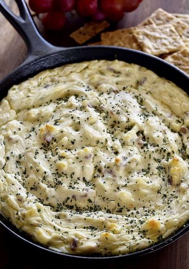 Bacon Blue Cheese Dip Recipe - This Bacon Blue Cheese Dip recipe makes a flavorful dip recipe! Baked in a skillet, this delicious dip is perfect for so many occasions! // addapinch.com