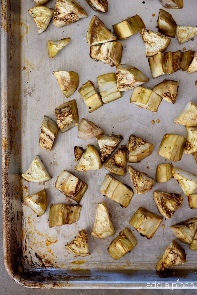 Roasted Eggplant Recipe - Roasted Eggplant makes an easy and delicious dish on its own or to use in so many other recipes! // addapinch.com