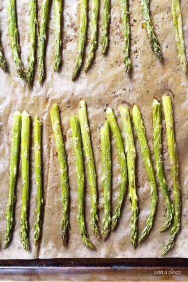 Garlic Butter Roasted Asparagus makes a quick and easy, delicious side dish.