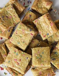 Funfetti Blondies Recipe - Funfetti Blondies make just the perfect bar cookie for celebrations! Made from scratch, these funfetti blondies are chewy, delicious and so fun! // addapinch.com