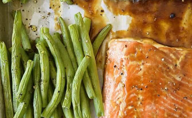 Sheet Pan Teriyaki Salmon with Green Beans Recipe - This Sheet Pan Teriyaki Salmon with Green Beans recipe comes together in a snap! Ready and on the table in less than 30 minutes, it is a definite family favorite meal! // addapinch.com