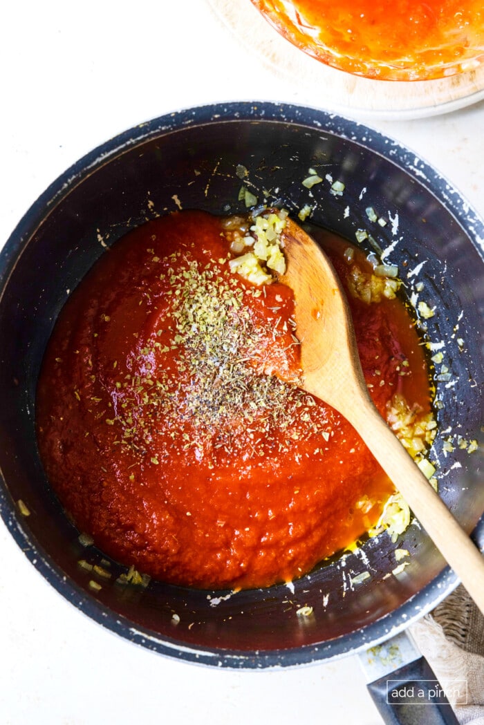 Easy Marinara Sauce Recipe - Add a Pinch