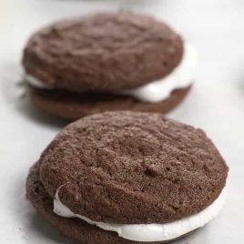 These Chocolate Marshmallow Sandwich Cookies make a delicious cookie recipe that chocolate lovers adore! So easy to make and fun to eat! // addapinch.com