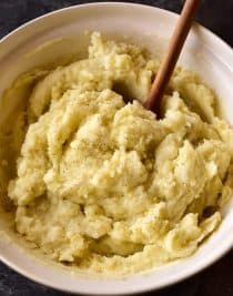 Instant Pot Mashed Potatoes - The Instant Pot pressure cooker makes for quick and easy, perfect mashed potatoes every time! // addapinch.com