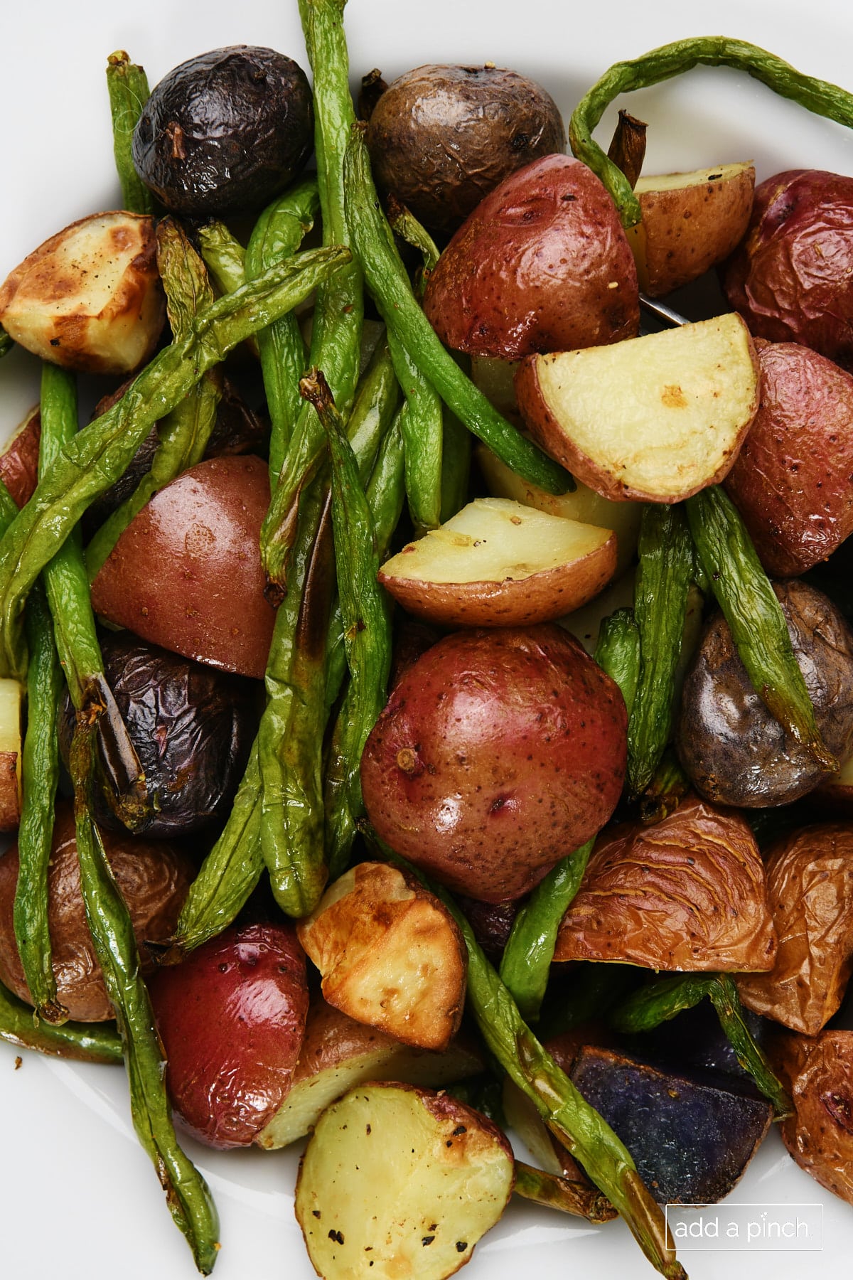 Photo of air fryer green beans and potatoes
