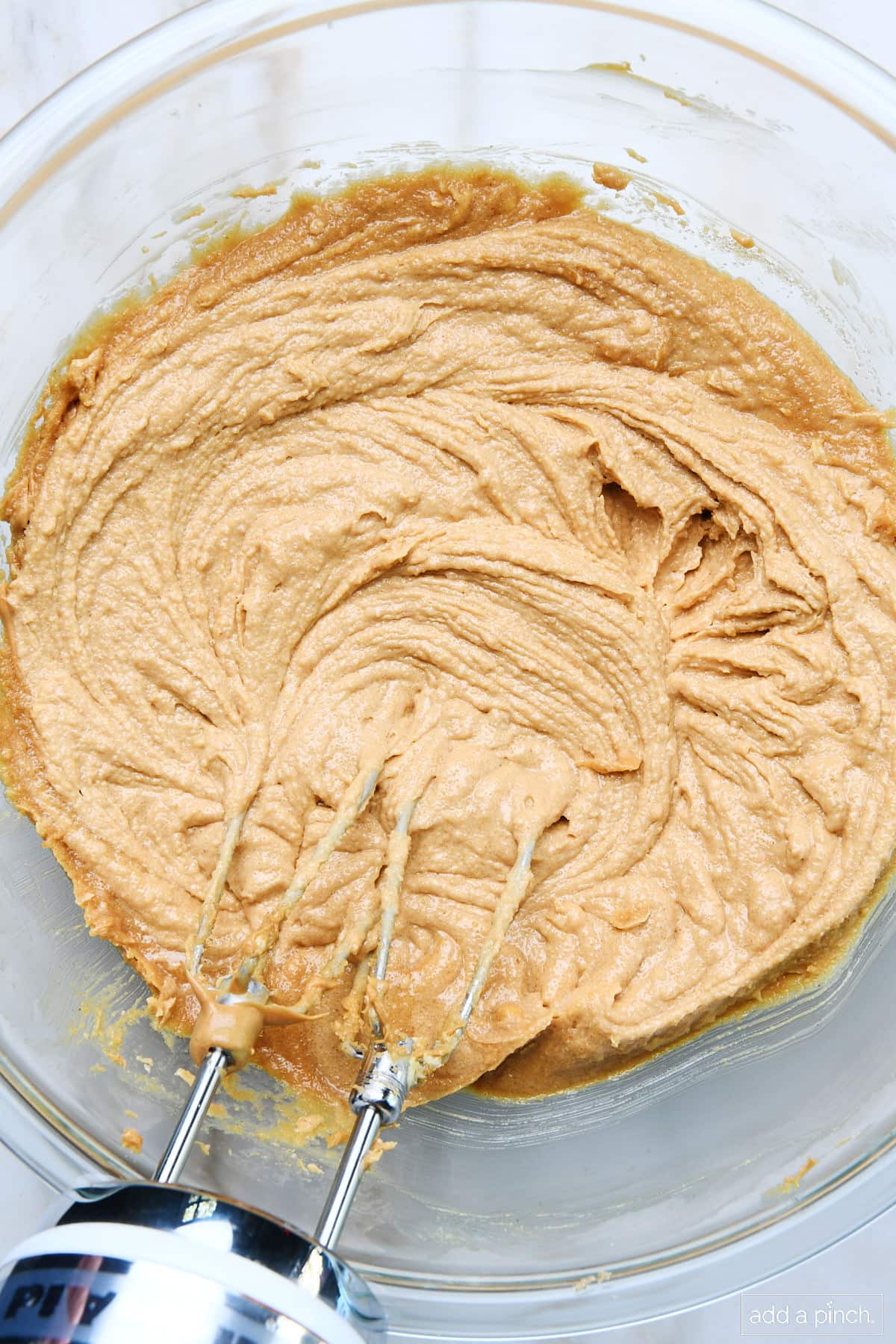 https://addapinch.com/wp-content/uploads/2023/11/peanut-butter-cookies-recipe-0003.jpg