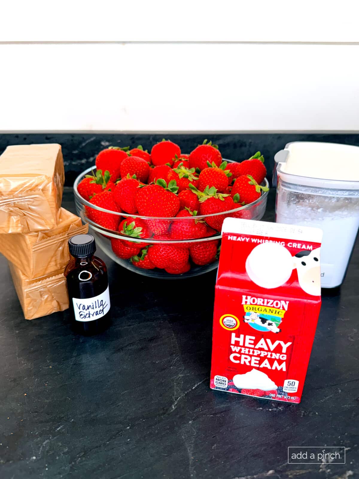 Strawberry Icebox Cake ingredients, just 5 ingredients, to make a creamy and refreshing summer dessert.